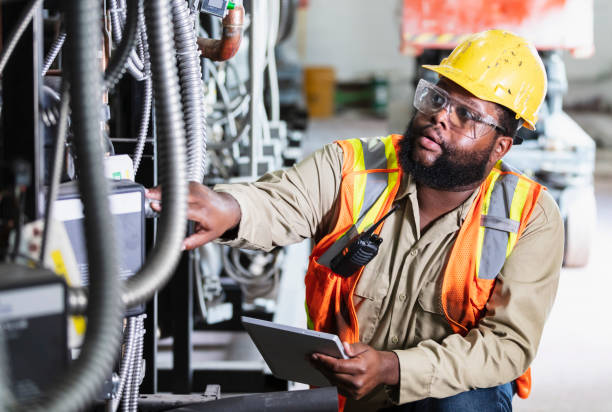 Best Emergency Electrician Near Me  in Costa Mesa, CA